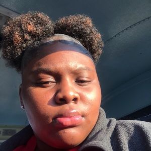 Meet your Posher, Tierra